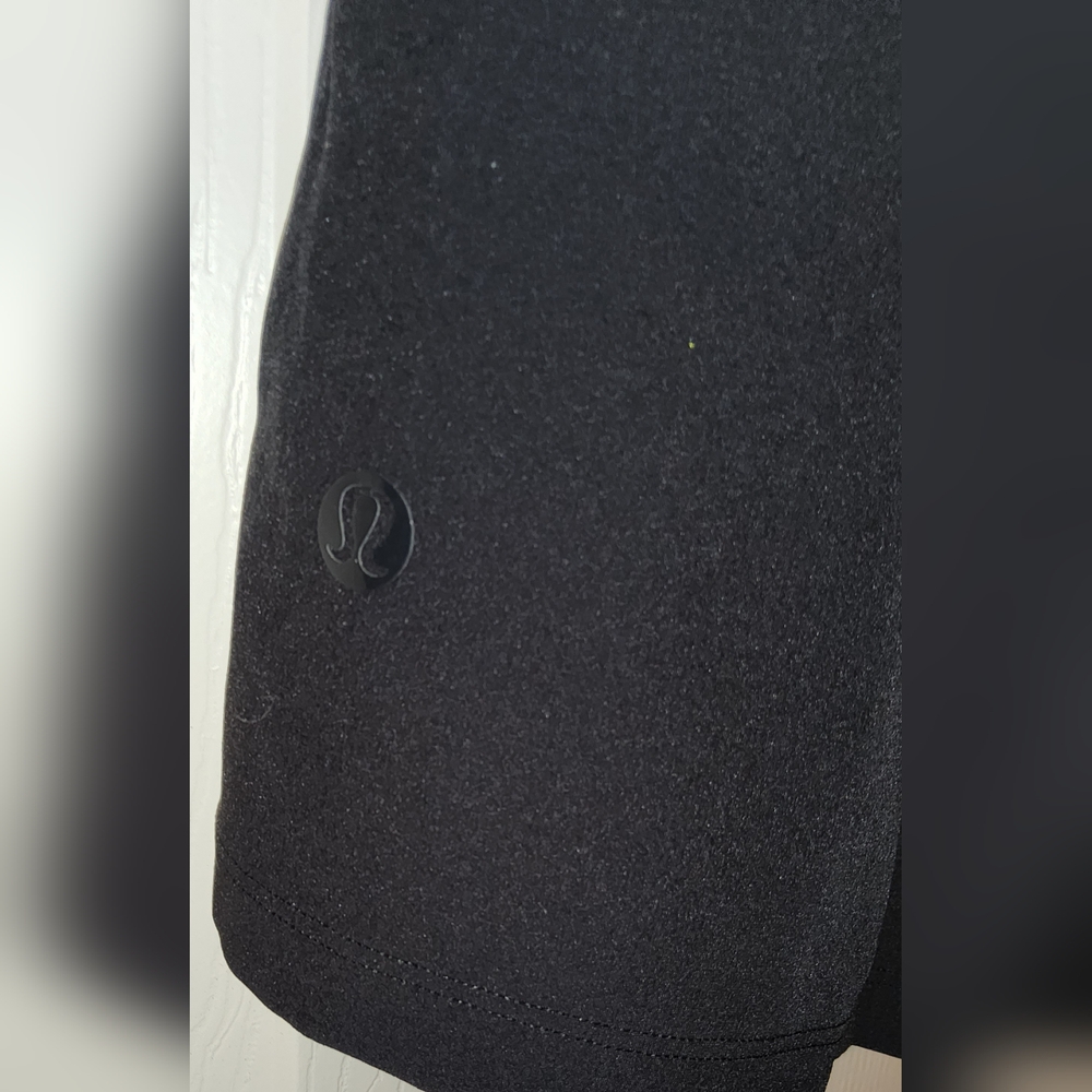 lululemon athletica Men's Black Pool 5'' Shorts - Picture 3 of 6